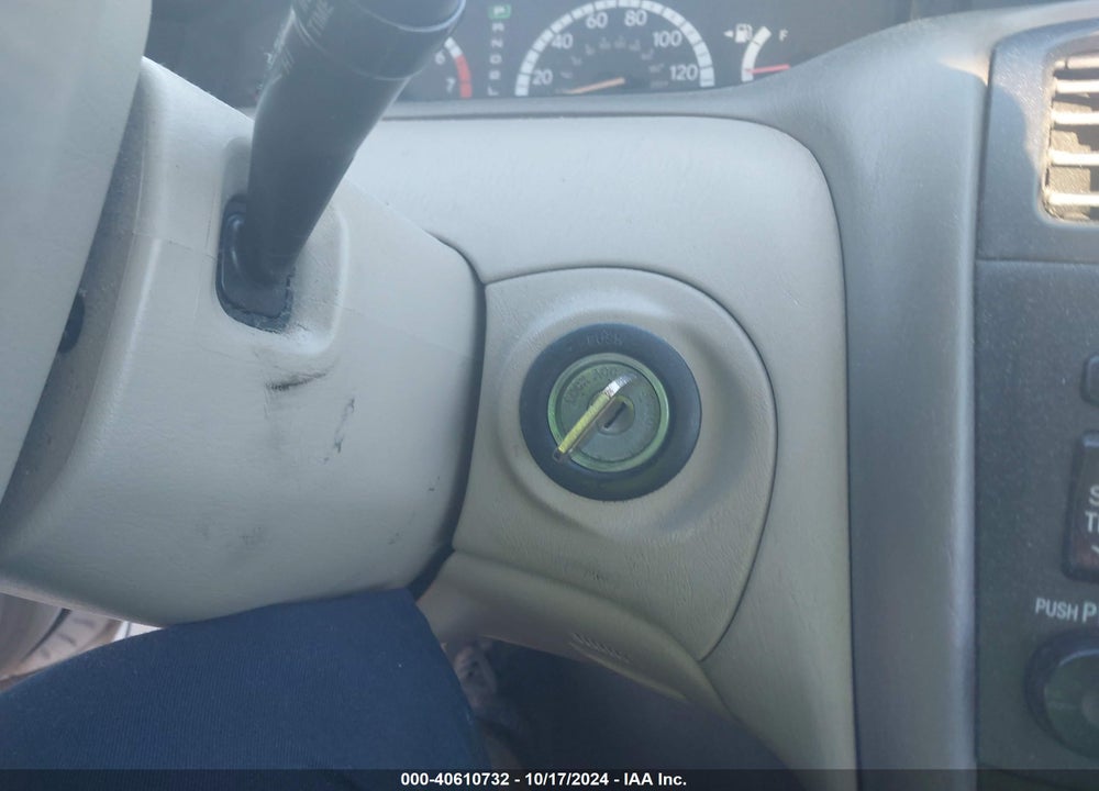 2000 TOYOTA AVALON XL VIN: 4T1BF28B7YU007214