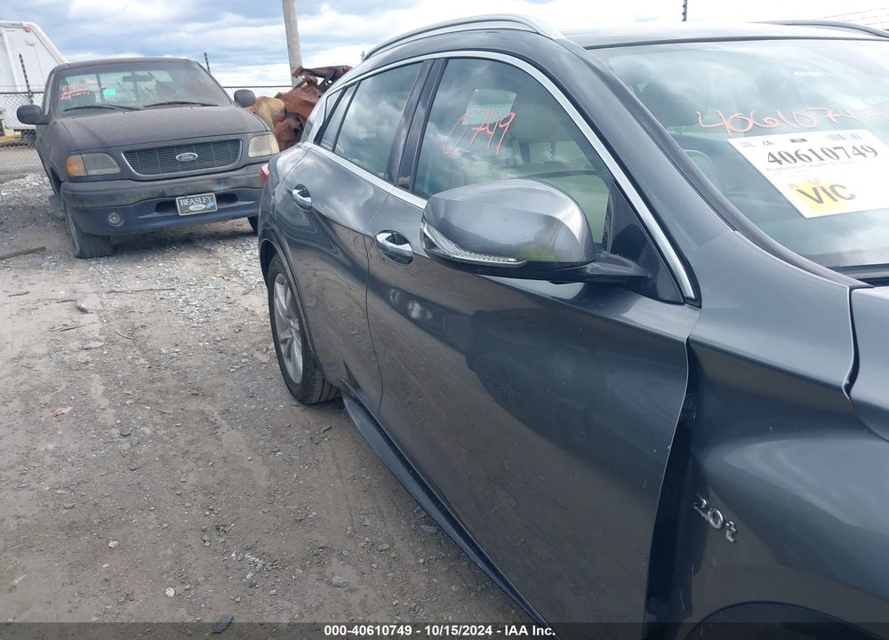 2019 INFINITI QX30 LUXE VIN: SJKCH5CP5KA009959