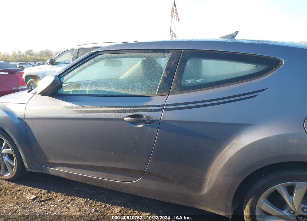 2017 HYUNDAI VELOSTER VIN: KMHTC6AD7HU317802