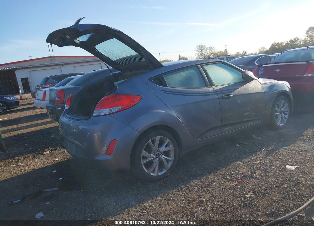 2017 HYUNDAI VELOSTER VIN: KMHTC6AD7HU317802