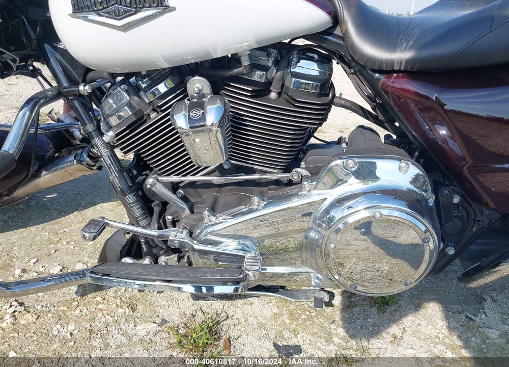 2021 HARLEY-DAVIDSON FLHR VIN: 1HD1FBC14MB631247