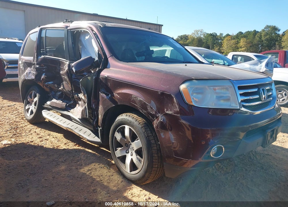 2013 HONDA PILOT TOURING VIN: 5FNYF4H95DB083217