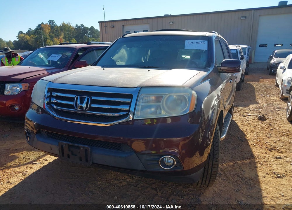 2013 HONDA PILOT TOURING VIN: 5FNYF4H95DB083217