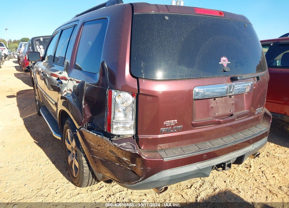 2013 HONDA PILOT TOURING VIN: 5FNYF4H95DB083217
