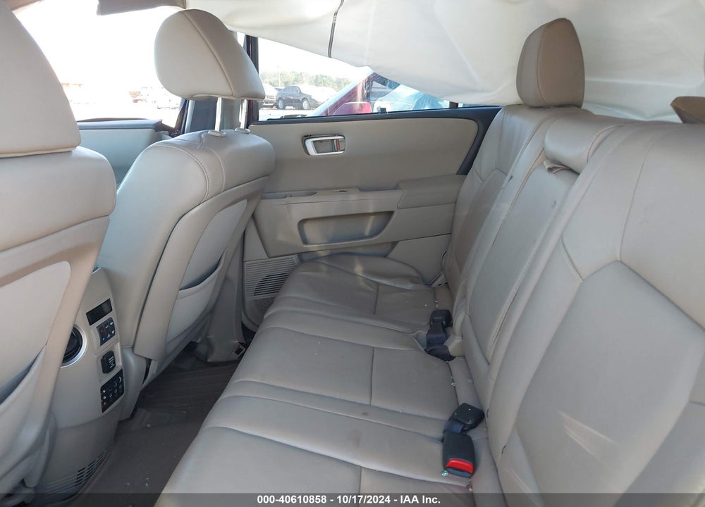 2013 HONDA PILOT TOURING VIN: 5FNYF4H95DB083217