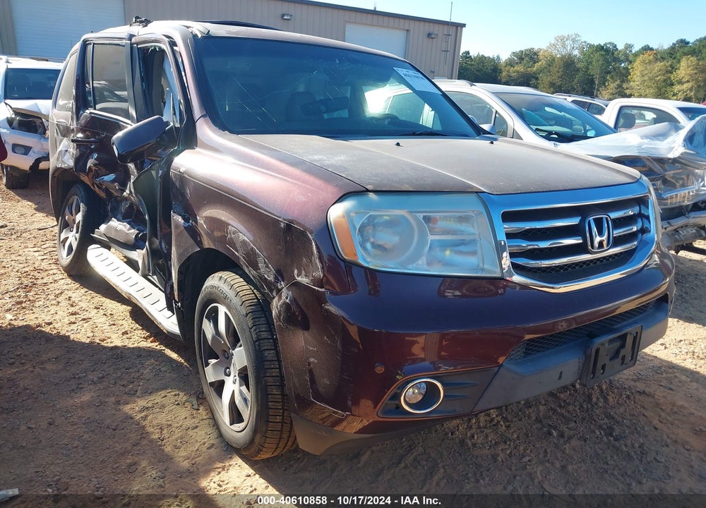 2013 HONDA PILOT TOURING VIN: 5FNYF4H95DB083217