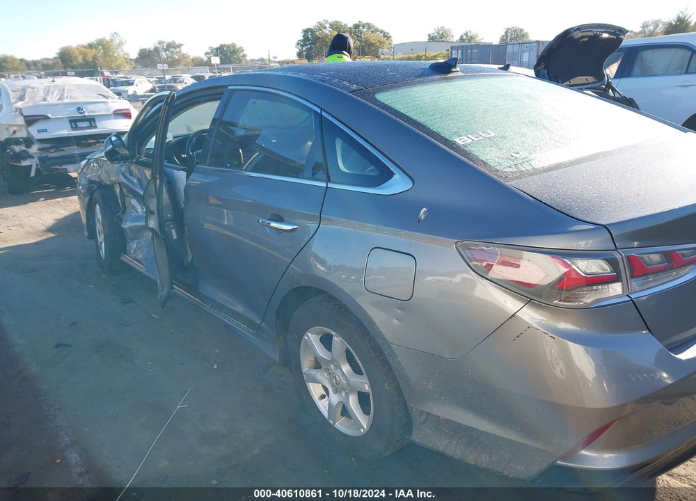 2018 HYUNDAI SONATA HYBRID LIMITED VIN: KMHE34L33JA082372