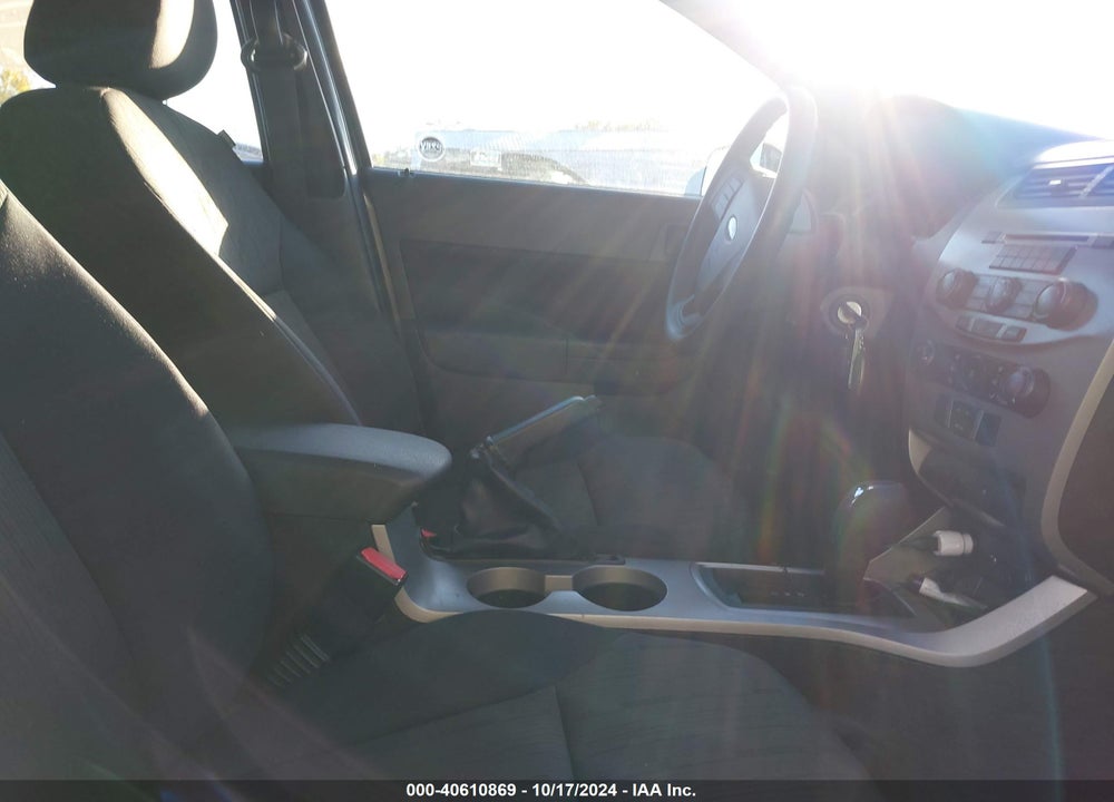 2011 FORD FOCUS SE VIN: 1FAHP3FN3BW115006