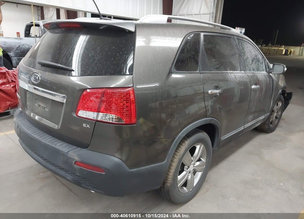 2013 KIA SORENTO EX VIN: 5XYKU3A69DG395362