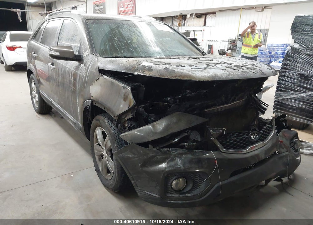 2013 KIA SORENTO EX VIN: 5XYKU3A69DG395362