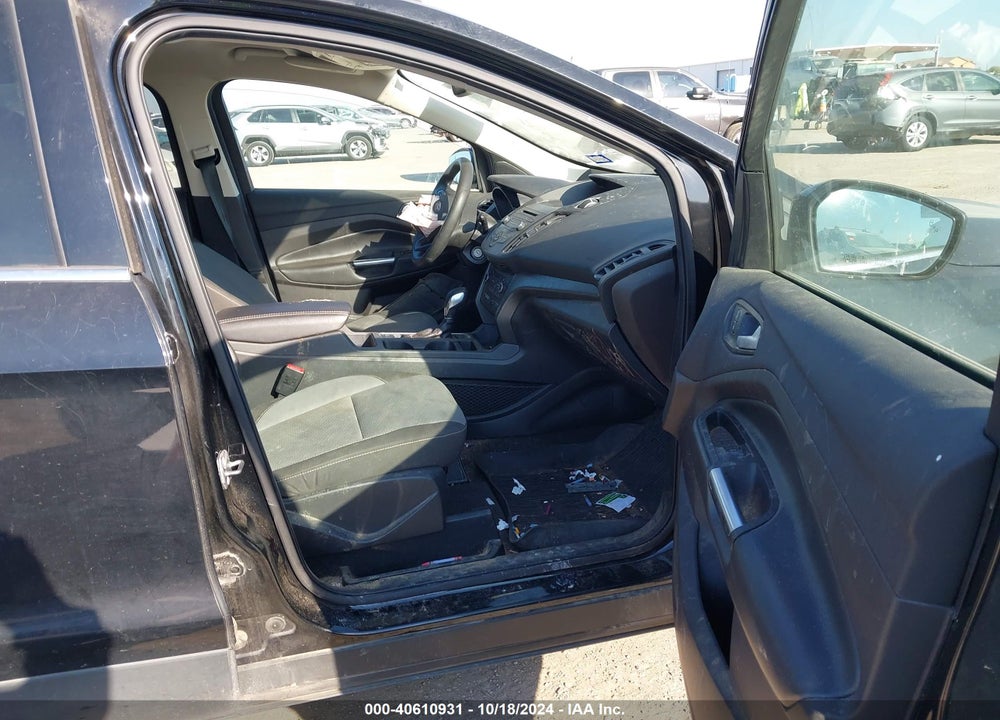 2018 FORD ESCAPE SE VIN: 1FMCU9GD3JUC11620