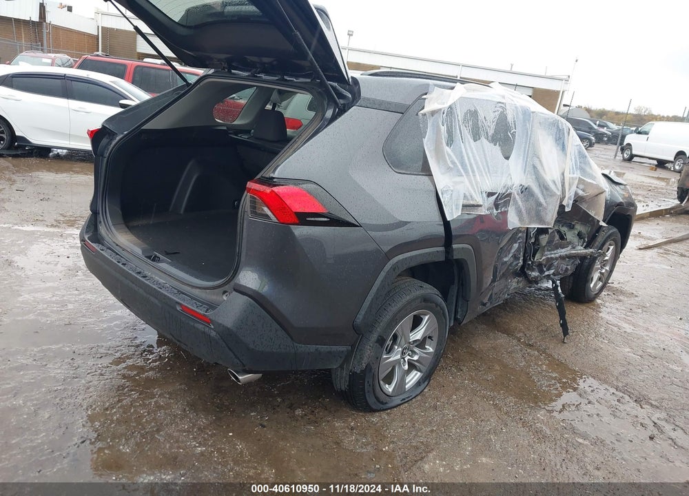 2024 TOYOTA RAV4 XLE VIN: 2T3W1RFV3RW321022