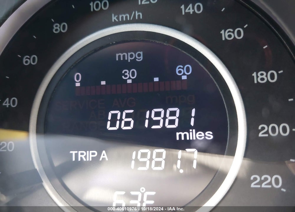 2014 HONDA CR-V LX VIN: 2HKRM4H39EH621457