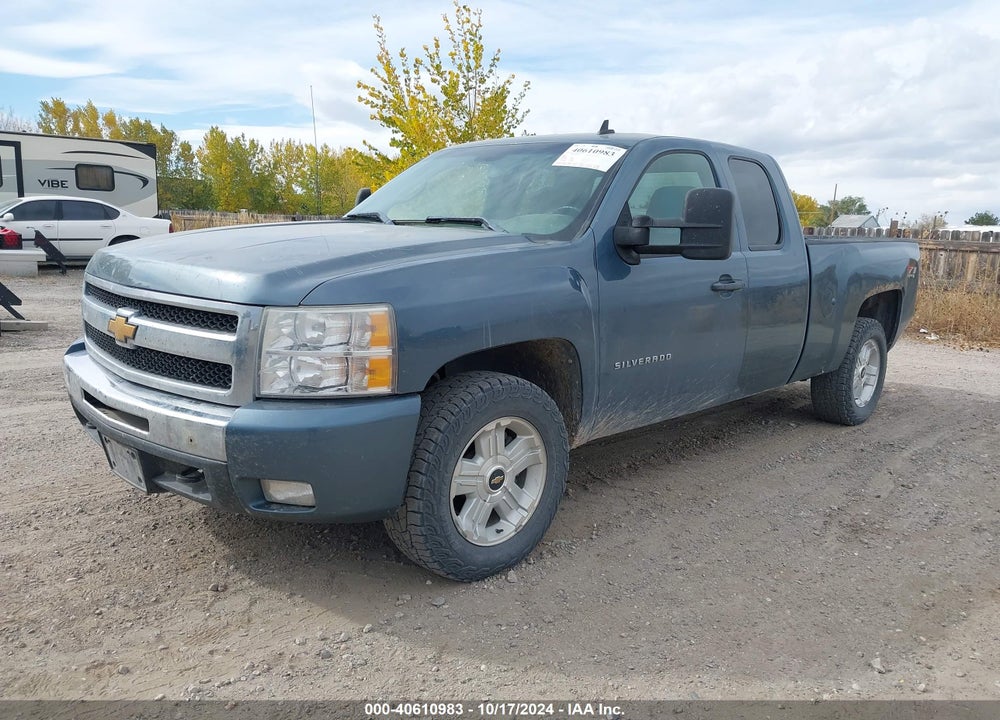 2011 CHEVROLET SILVERADO 1500 LT VIN: 1GCRKSE39BZ425327
