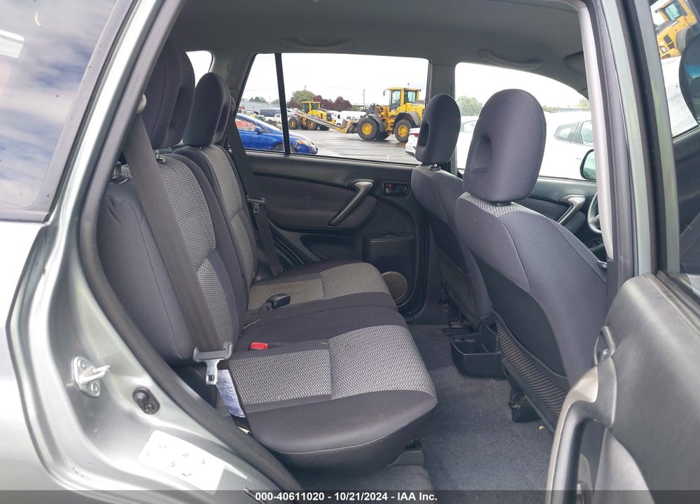 2005 TOYOTA RAV4 VIN: JTEHD20V750056745