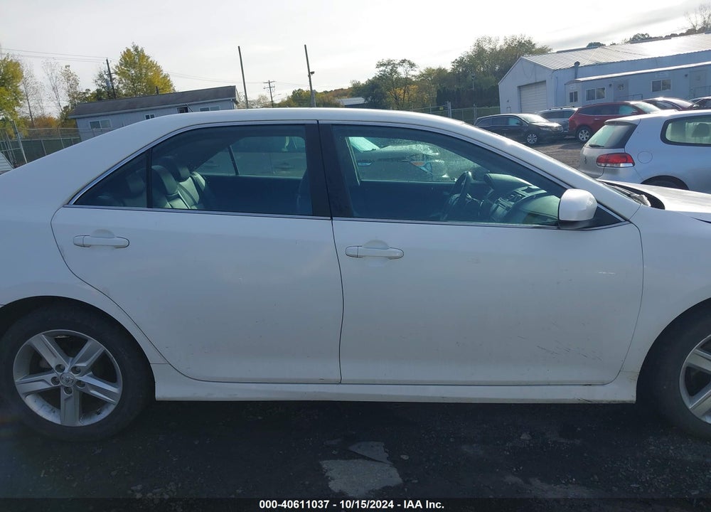 2013 TOYOTA CAMRY SE VIN: 4T1BF1FK2DU711375