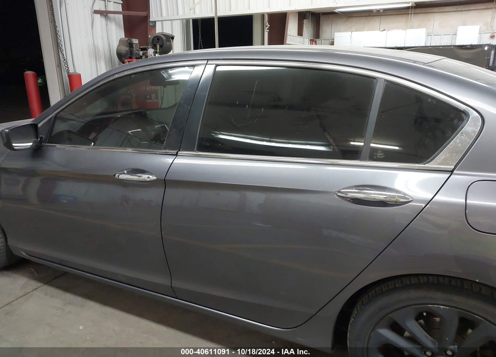 2015 HONDA ACCORD SPORT VIN: 1HGCR2F55FA083625