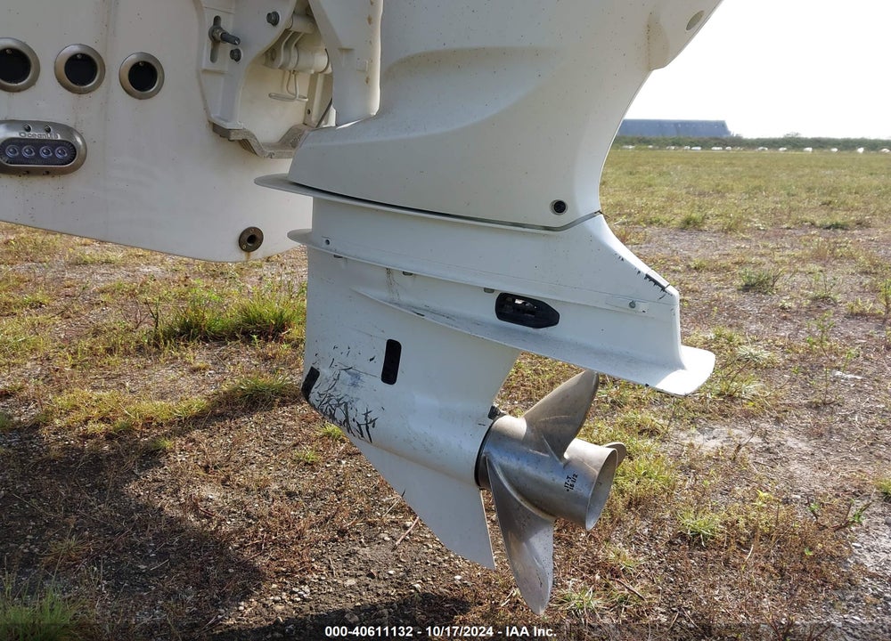 2023 SEA HUNT BOAT VIN: SXSC0462F323