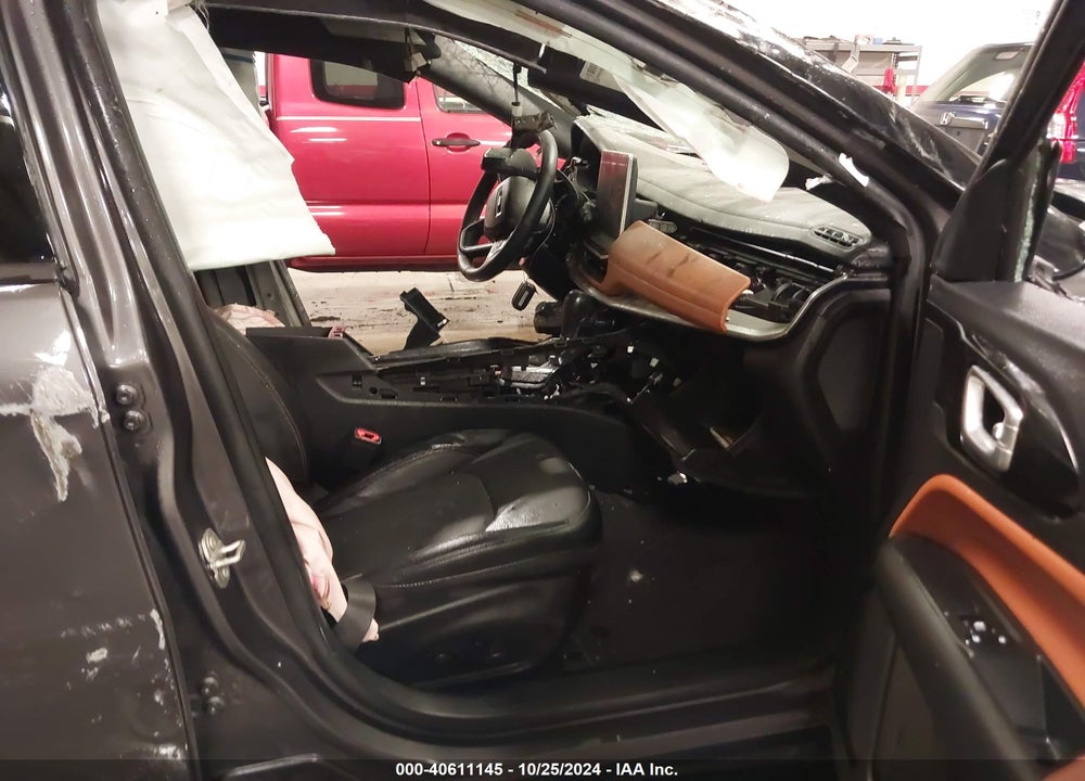 2024 JEEP COMPASS LIMITED 4X4 VIN: 3C4NJDCNXRT121331