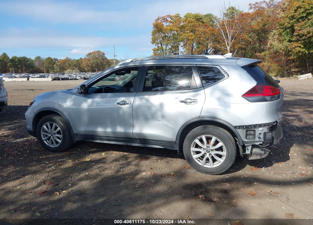 2018 NISSAN ROGUE SV VIN: JN8AT2MV9JW352929