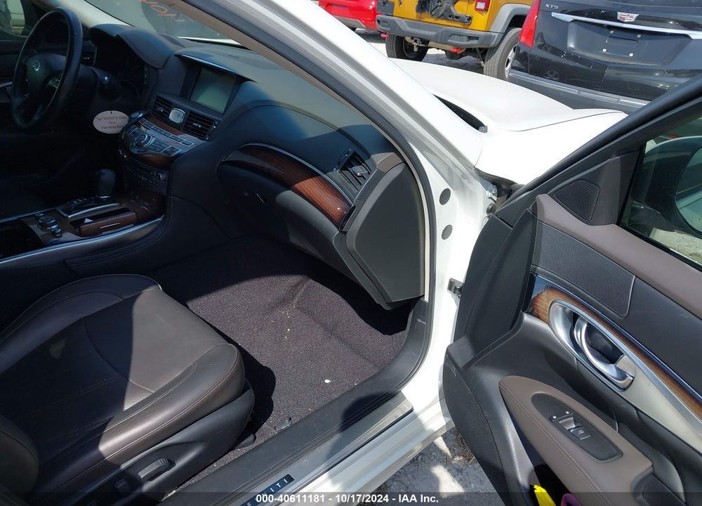 2015 INFINITI Q70 3.7X VIN: JN1BY1AR3FM560362