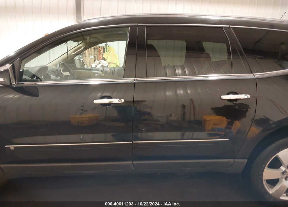 2010 CHEVROLET TRAVERSE LTZ VIN: 1GNLVHEDXAS120233