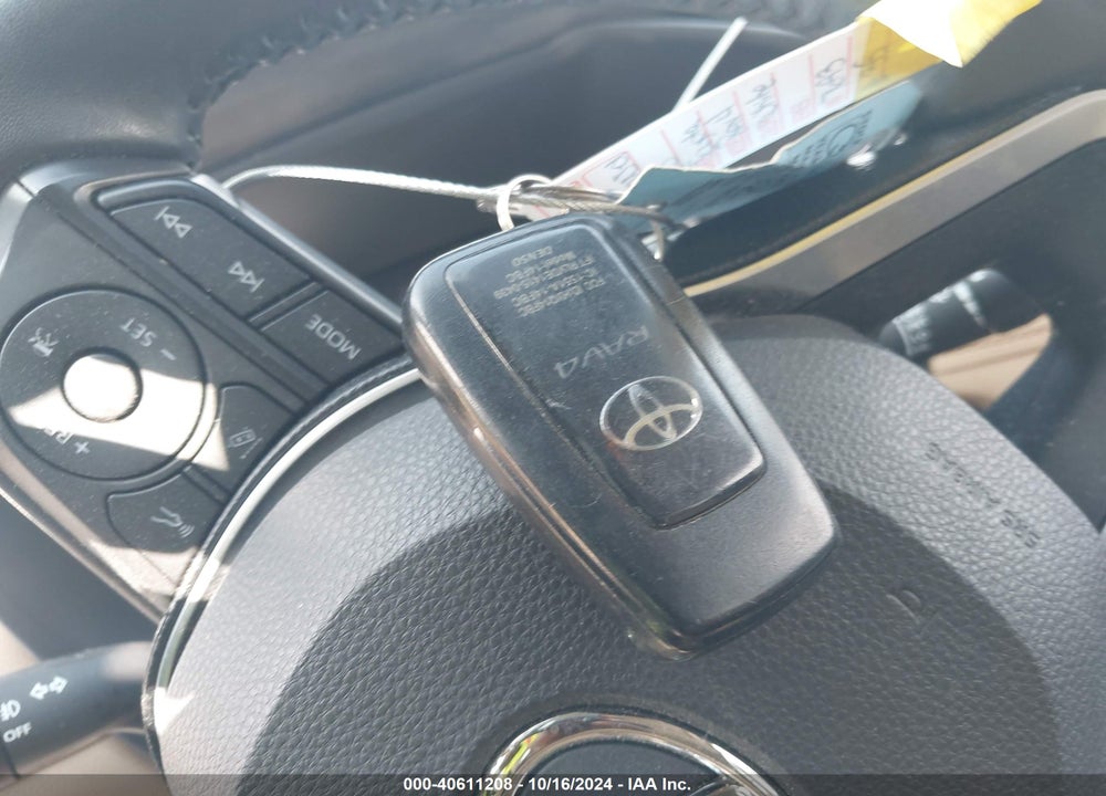 2020 TOYOTA RAV4 XLE PREMIUM VIN: JTMC1RFV1LD517693