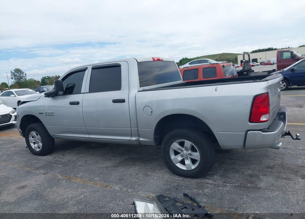 2016 RAM 1500 EXPRESS VIN: 3C6RR6KTXGG209542