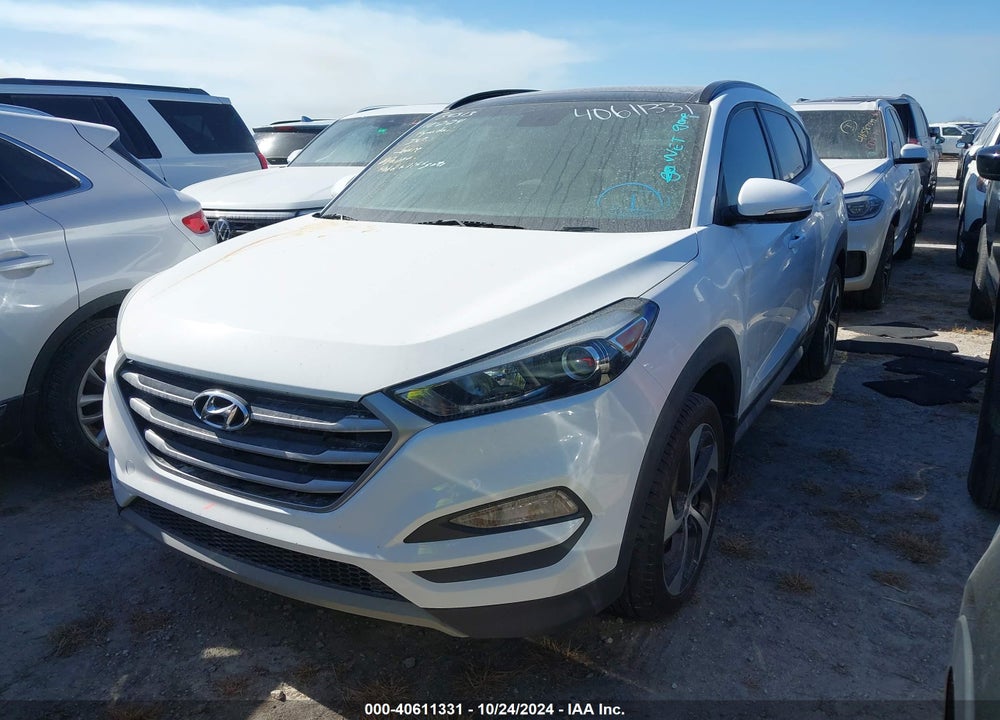2018 HYUNDAI TUCSON VALUE VIN: KM8J33A21JU810529
