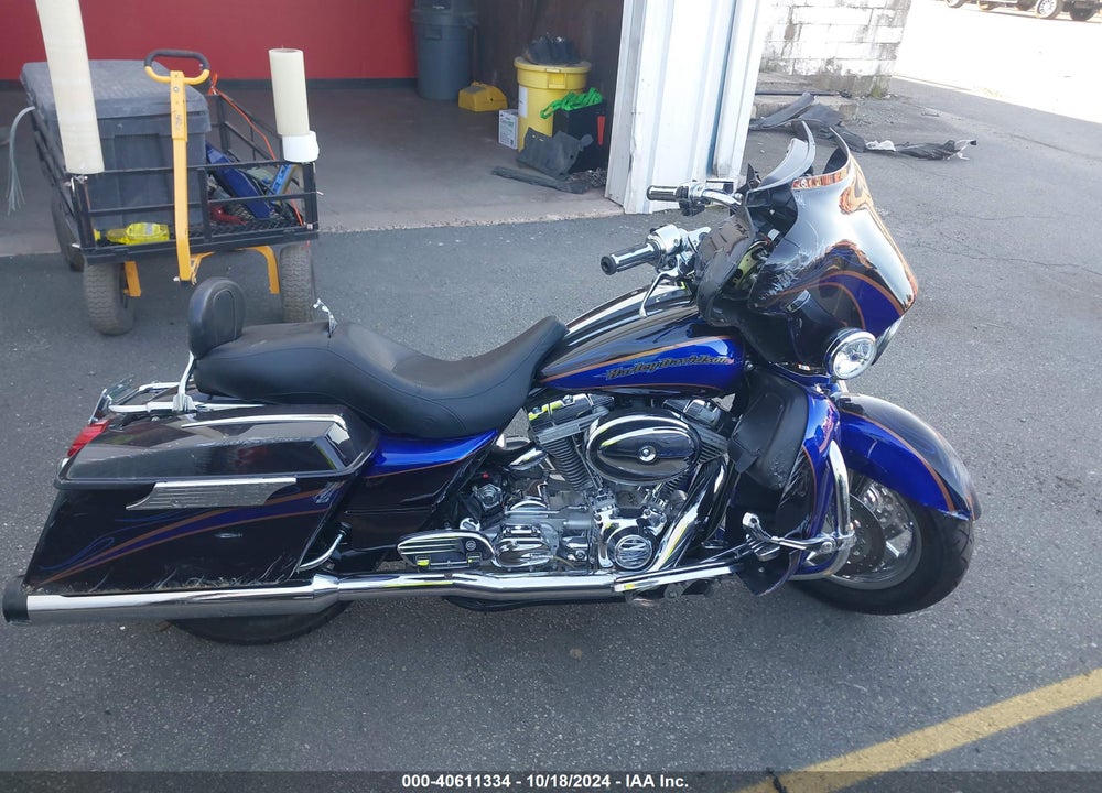 2004 HARLEY-DAVIDSON FLHTCSE VIN: 1HD1PJE1X4Y951075