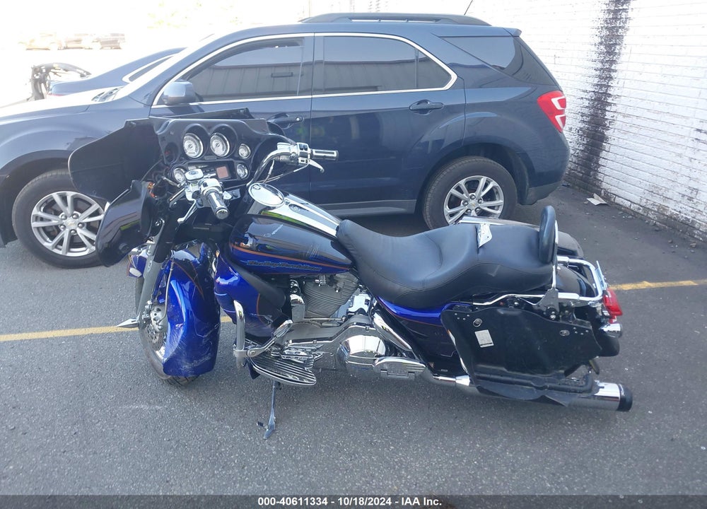 2004 HARLEY-DAVIDSON FLHTCSE VIN: 1HD1PJE1X4Y951075