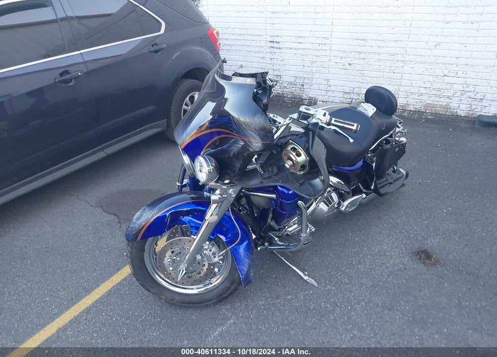 2004 HARLEY-DAVIDSON FLHTCSE VIN: 1HD1PJE1X4Y951075
