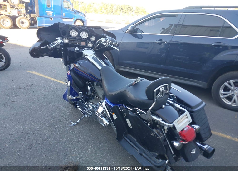 2004 HARLEY-DAVIDSON FLHTCSE VIN: 1HD1PJE1X4Y951075