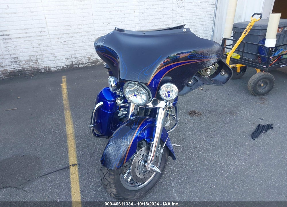 2004 HARLEY-DAVIDSON FLHTCSE VIN: 1HD1PJE1X4Y951075