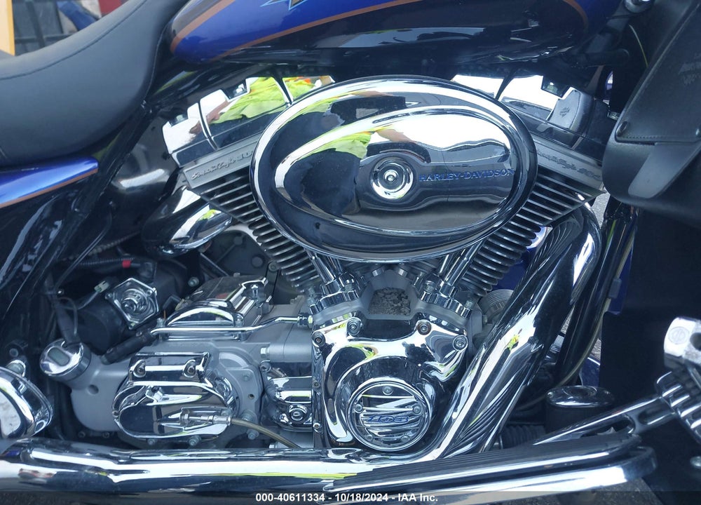 2004 HARLEY-DAVIDSON FLHTCSE VIN: 1HD1PJE1X4Y951075