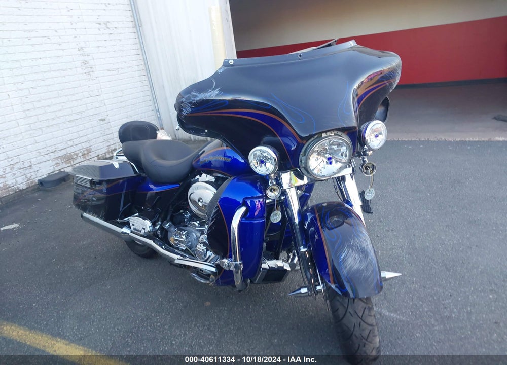 2004 HARLEY-DAVIDSON FLHTCSE VIN: 1HD1PJE1X4Y951075