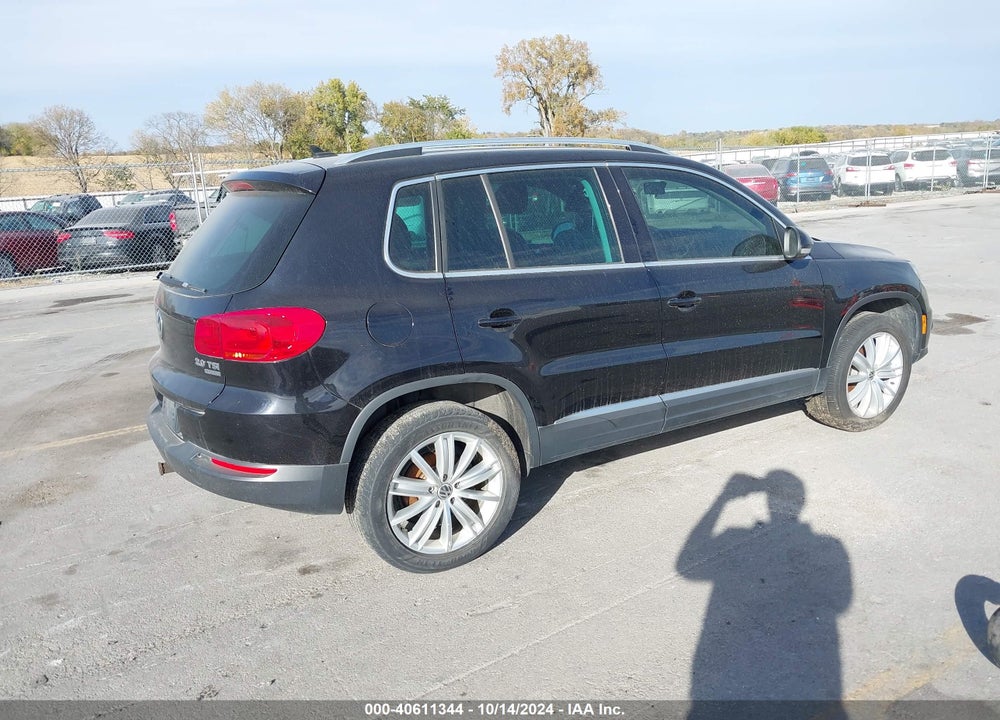 2012 VOLKSWAGEN TIGUAN SE VIN: WVGBV7AX4CW545355