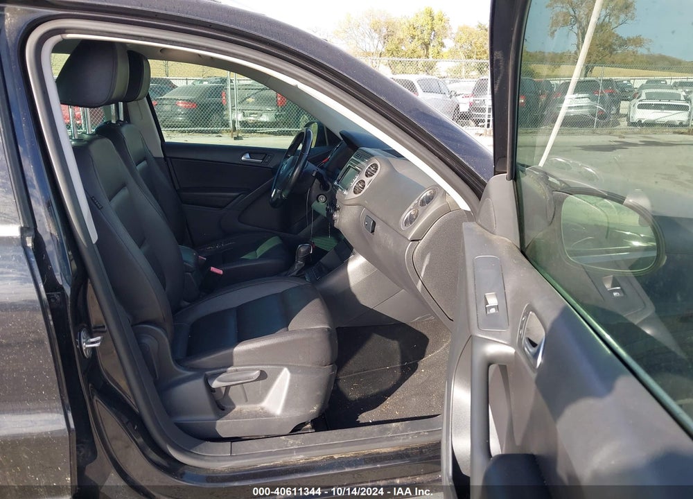 2012 VOLKSWAGEN TIGUAN SE VIN: WVGBV7AX4CW545355