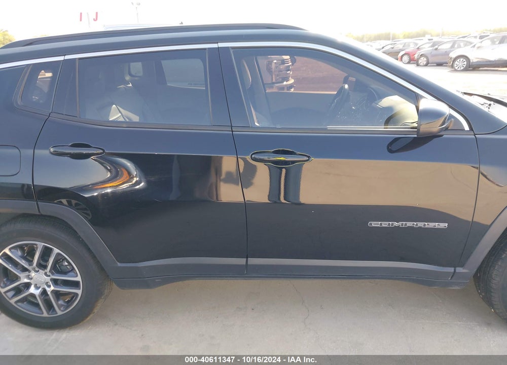 2019 JEEP COMPASS SUN AND WHEEL FWD VIN: 3C4NJCBB2KT743154