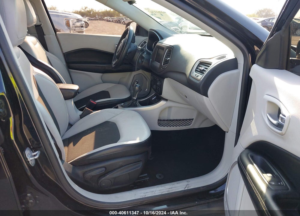 2019 JEEP COMPASS SUN AND WHEEL FWD VIN: 3C4NJCBB2KT743154