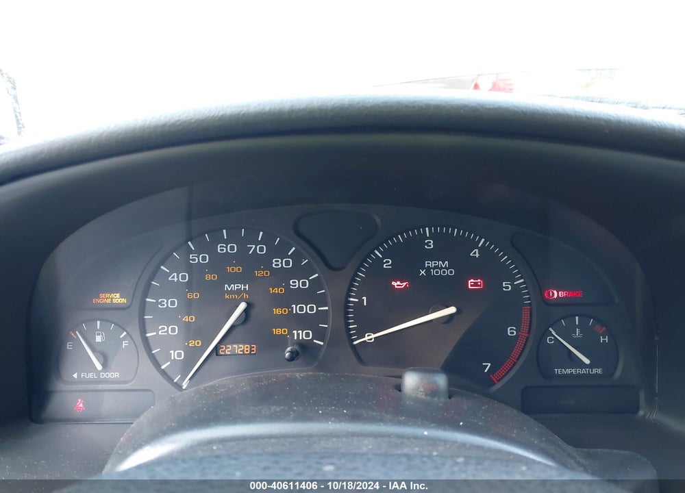 2002 SATURN S-SERIES SL VIN: 1G8ZS528327278417