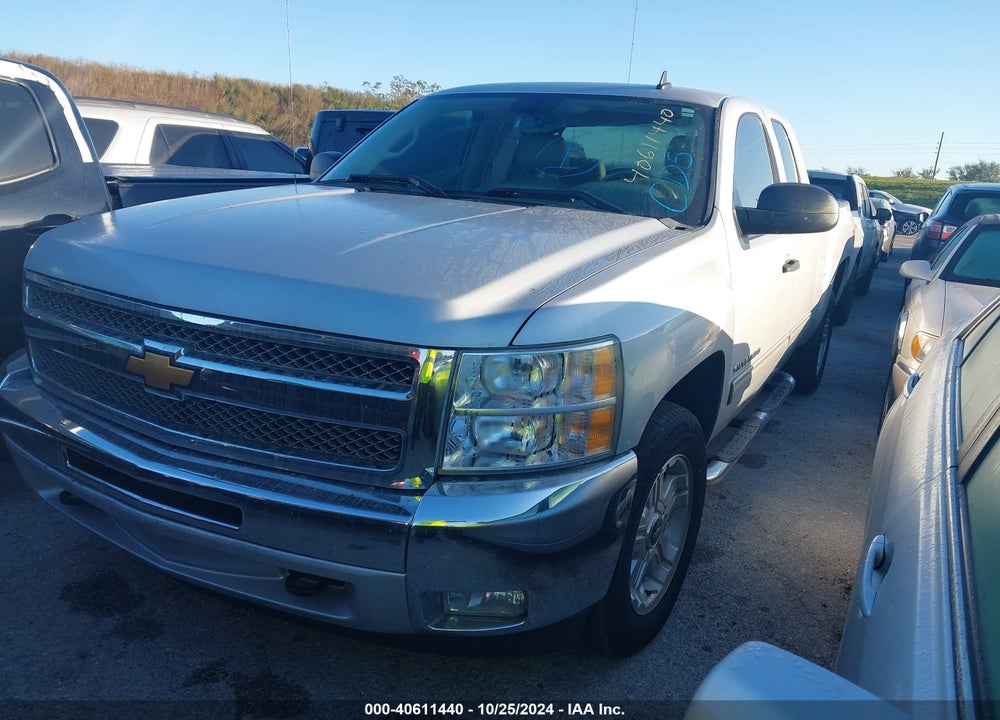 2013 CHEVROLET SILVERADO 1500 LT VIN: 1GCRKSE75DZ401967
