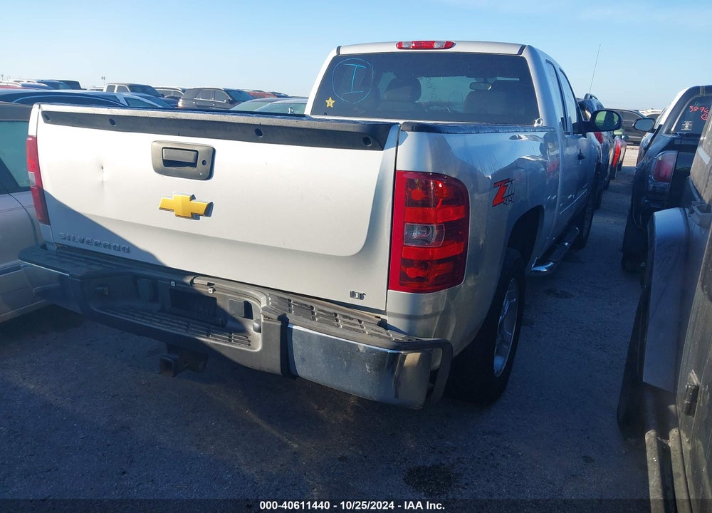 2013 CHEVROLET SILVERADO 1500 LT VIN: 1GCRKSE75DZ401967