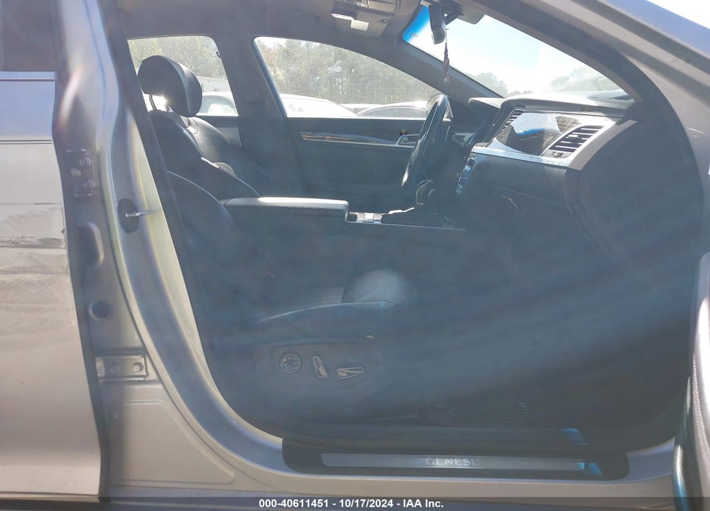 2015 HYUNDAI GENESIS 3.8 VIN: KMHGN4JE1FU089947