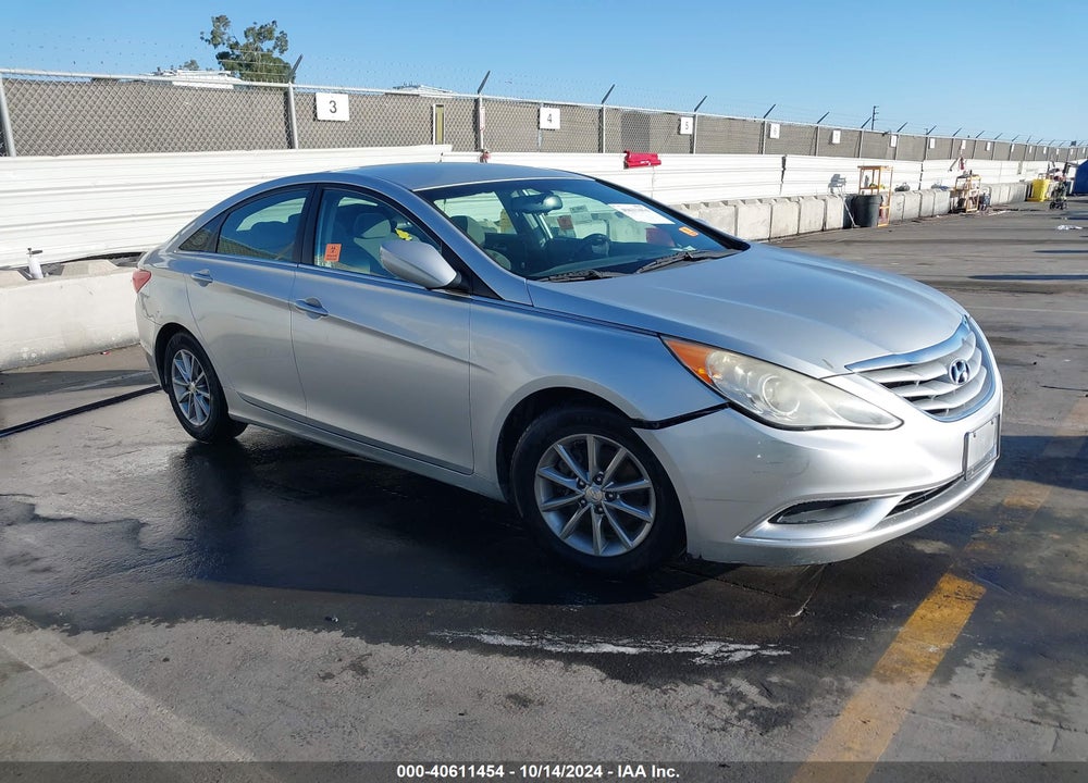 2013 HYUNDAI SONATA GLS VIN: 5NPEB4ACXDH670471