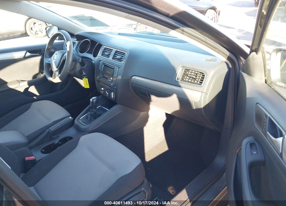 2017 VOLKSWAGEN JETTA 1.4T S VIN: 3VW2B7AJ9HM212470