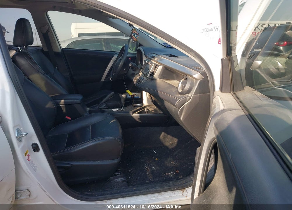 2013 TOYOTA RAV4 XLE VIN: JTMWFREV1DD020659
