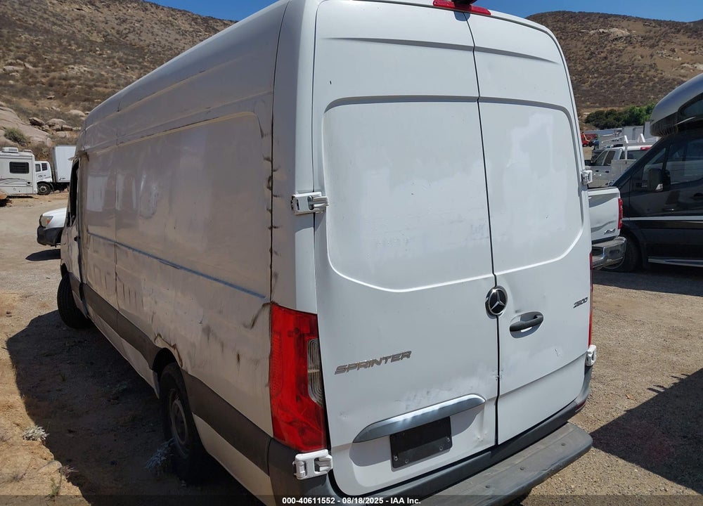 2021 MERCEDES-BENZ SPRINTER 2500 VIN: W1W40CHY0MT055859