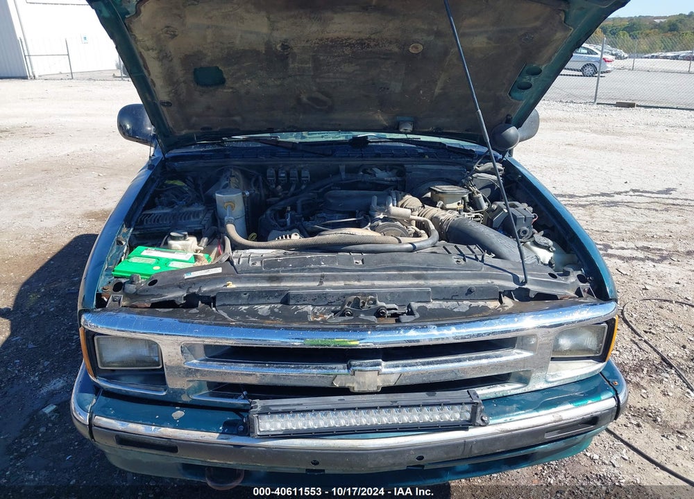 1997 CHEVROLET T10 LS SPORTSIDE VIN: 1GCDT19X5VK177606