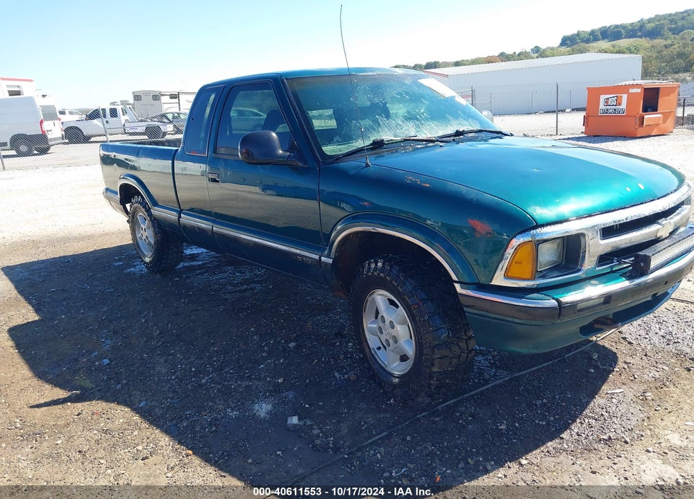 1997 CHEVROLET T10 LS SPORTSIDE VIN: 1GCDT19X5VK177606